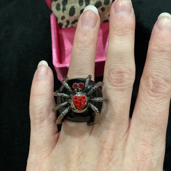 Betsey Johnson Spider Red Crystal Statement Ring goth punk - Picture 2 of 4
